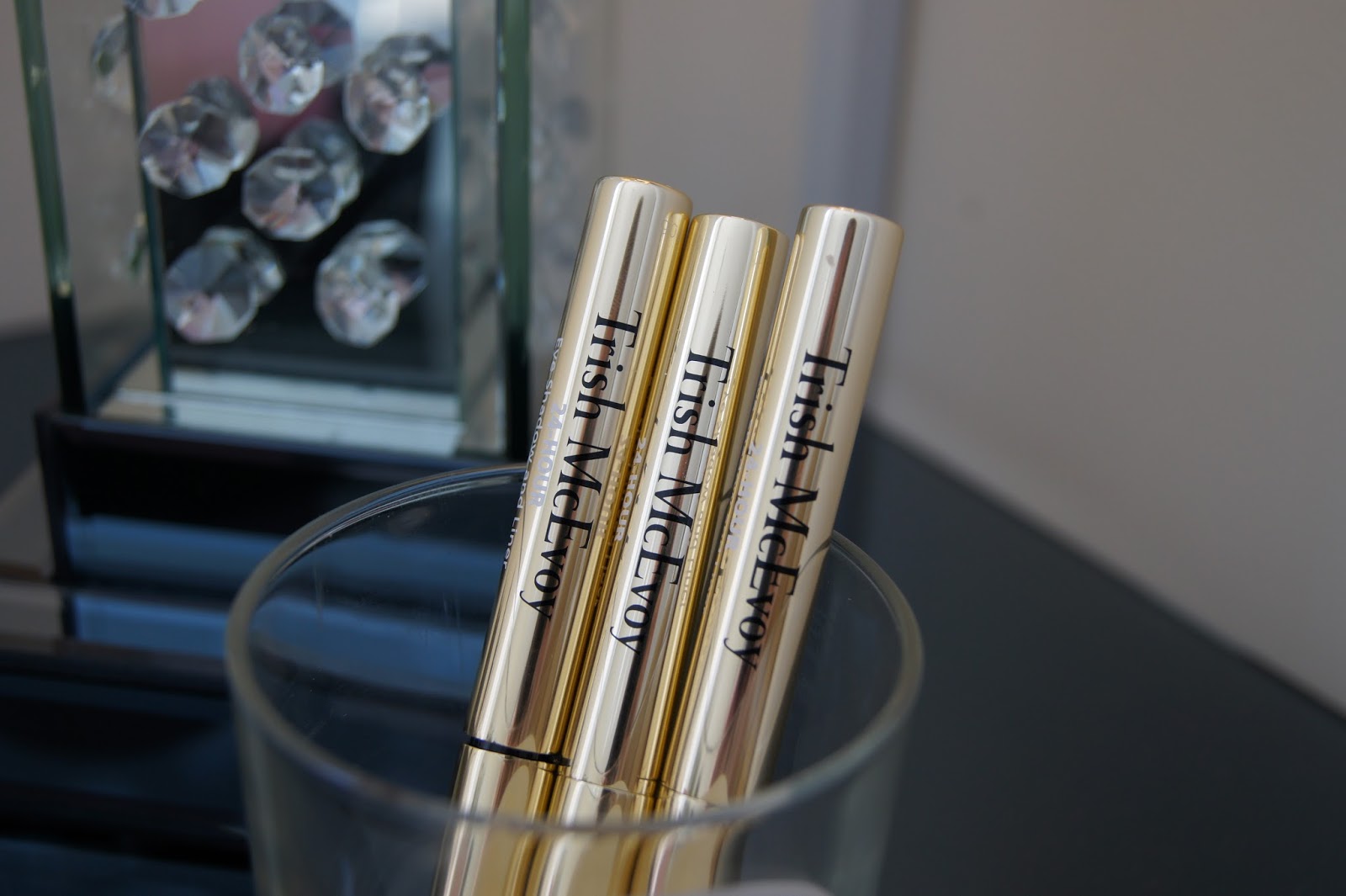 Product Rave: Trish McEvoy 24hr Eye Shadow and Liner | Expat Make Up Addict