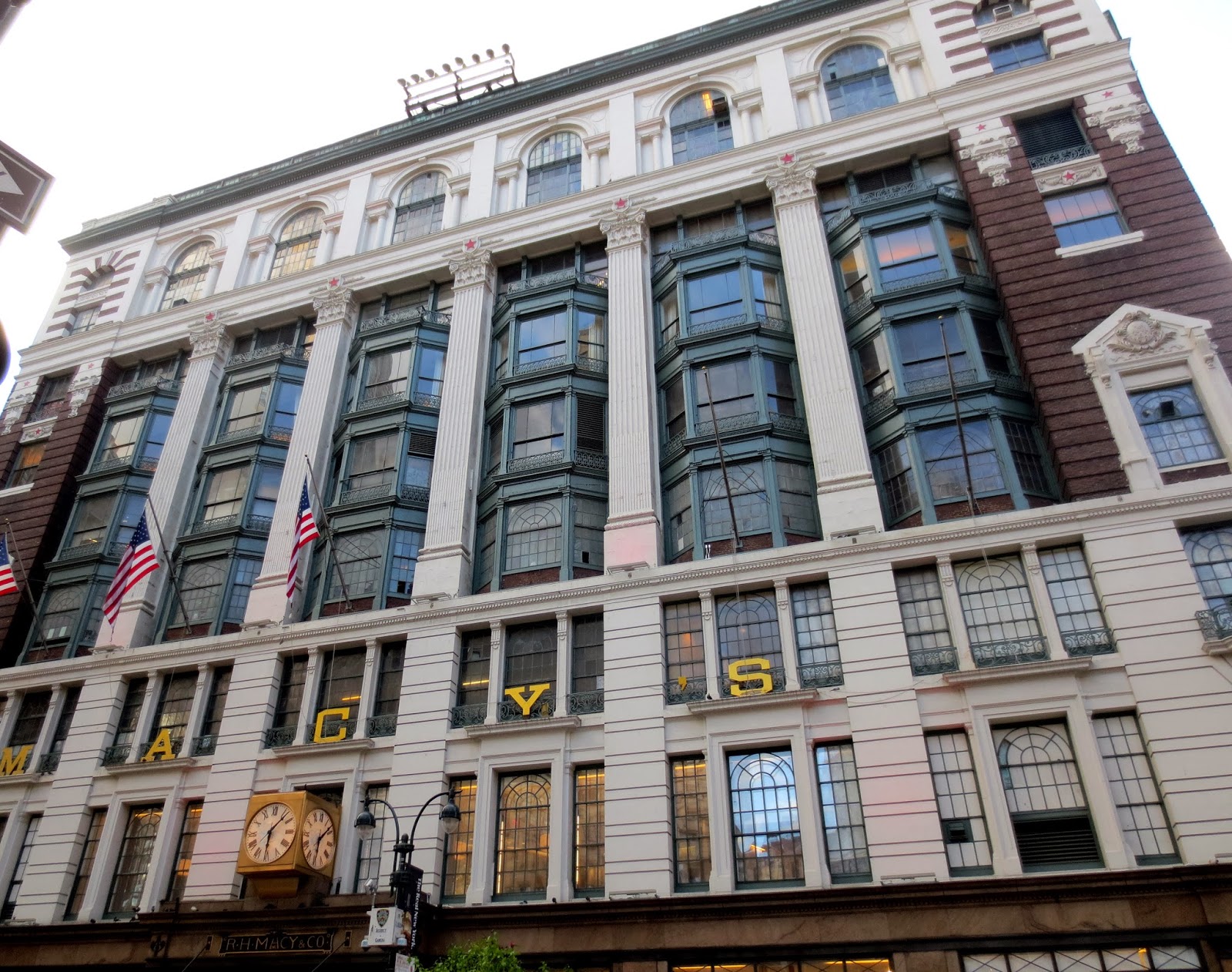 Big Apple Secrets The Magic of Macy's. The history of the store. Part 1