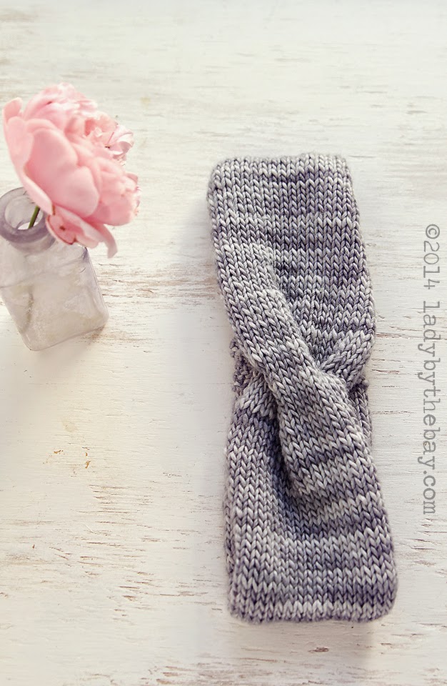 Lady by the Bay-Twisted Headband Knitting Pattern