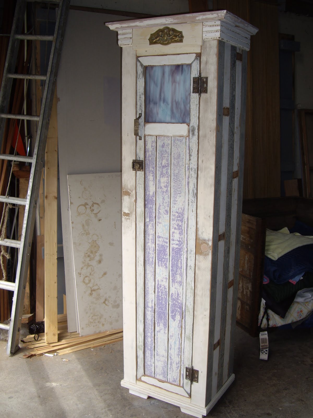 Slab door kitchen cabinets Chimney cabinet, available at Zonal interiors, located in SF on Hayes