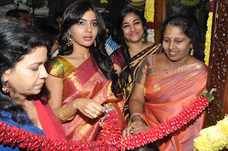 Samantha Launches House of Handlooms – Gallery