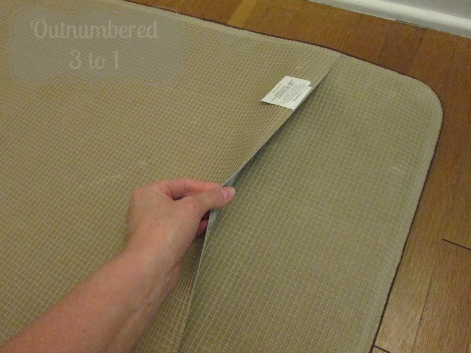 Gel Pro 'Ergo Comfort Rug' and Facebook Giveaway! Outnumbered 3 to 1