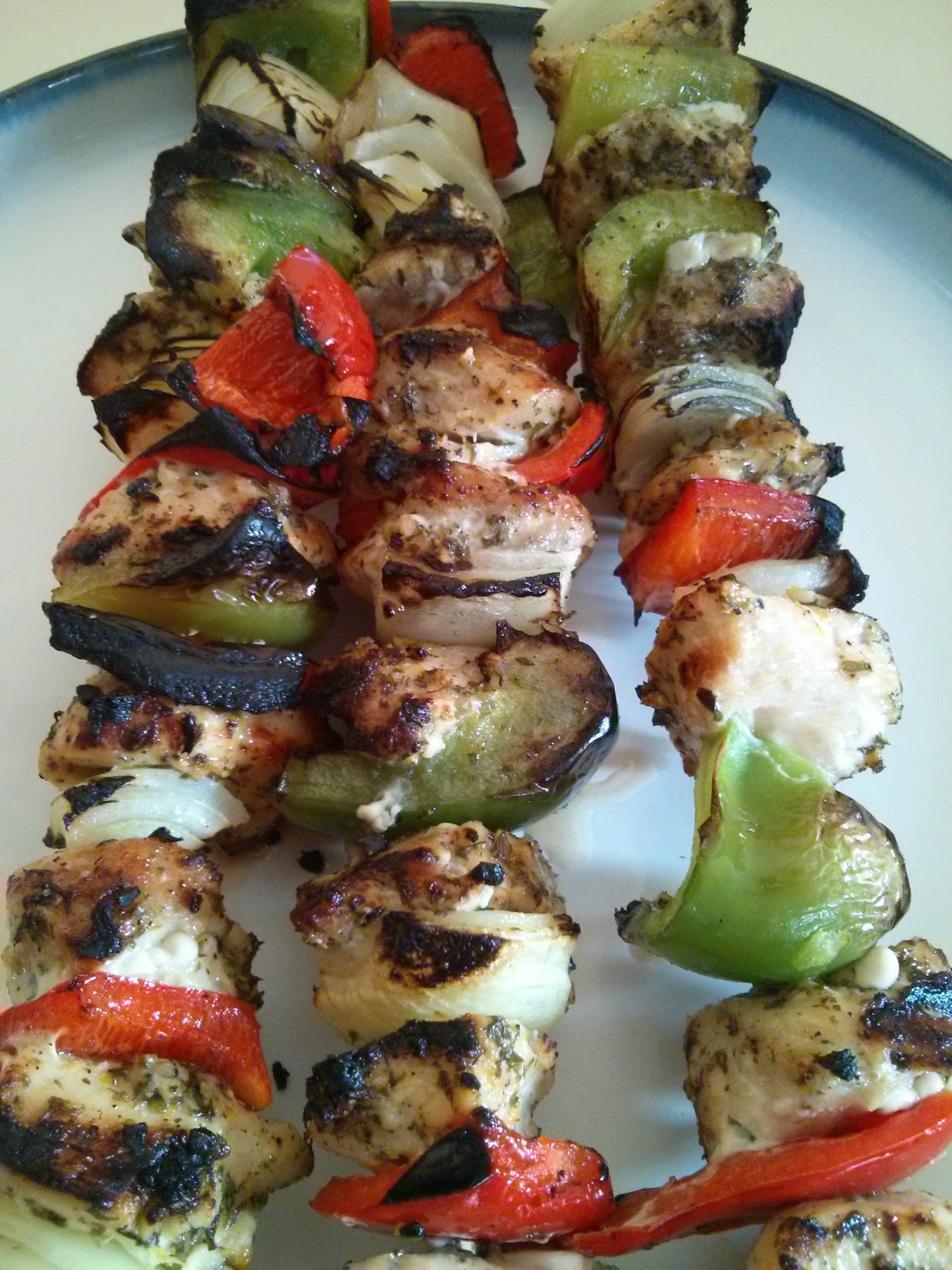Dreaming of a Bakery Garlic Lemon Chicken Kabobs