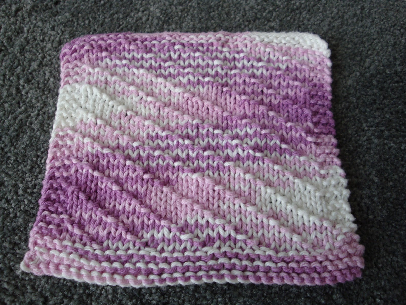Kims Knitting Korner: Vacation Knitting... dishcloths.