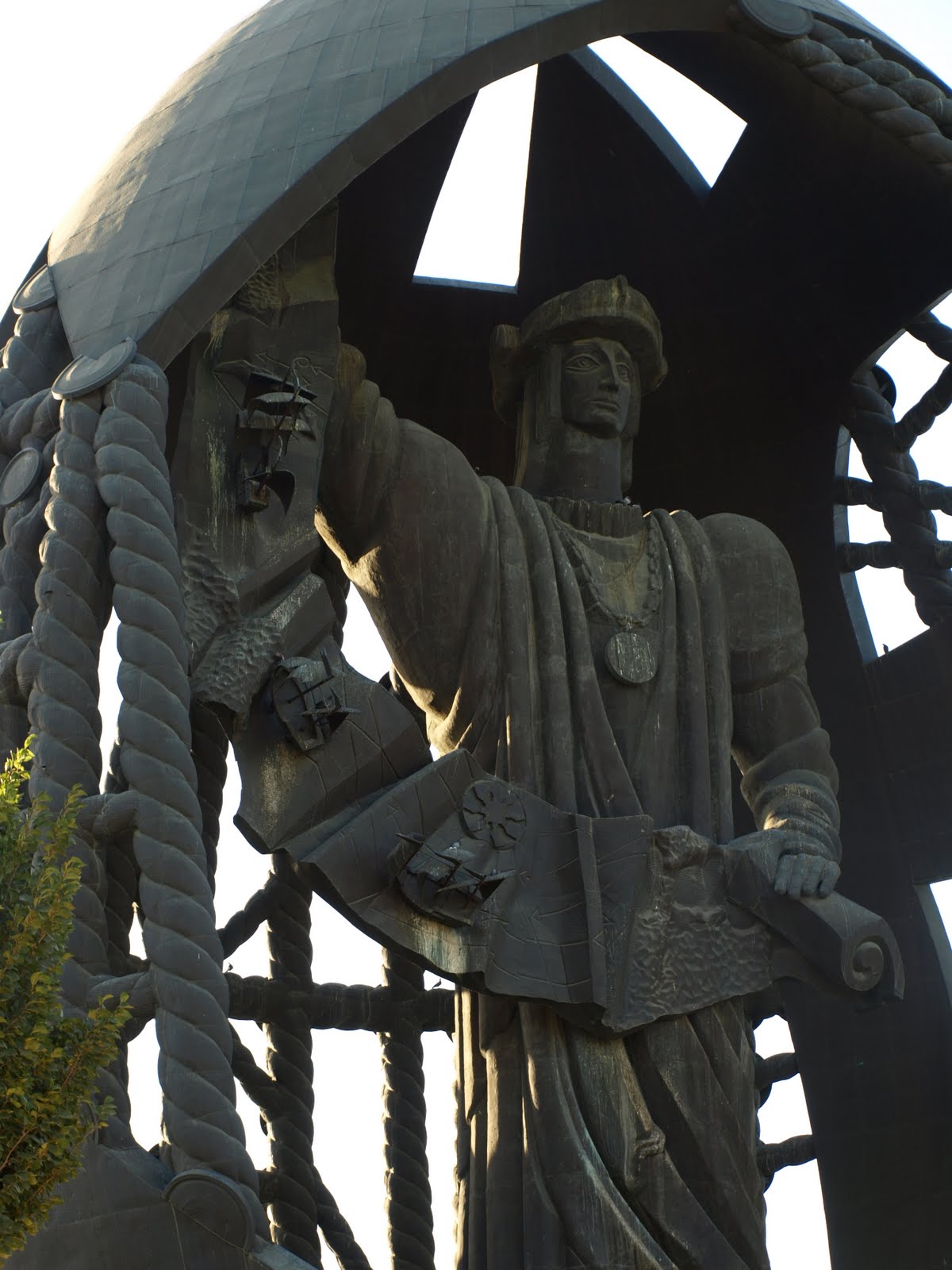 Sevilla Daily Photo El Huevo de Colón.