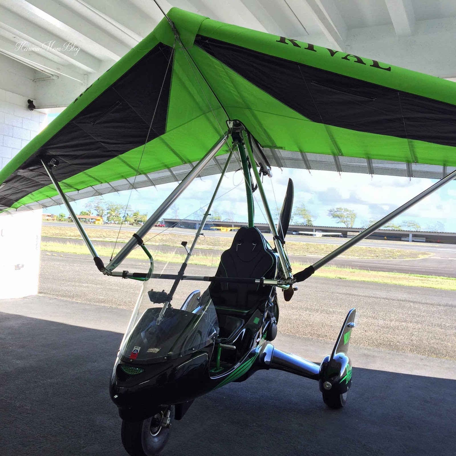Hawaii Mom Blog Hang Gliding Hawaii