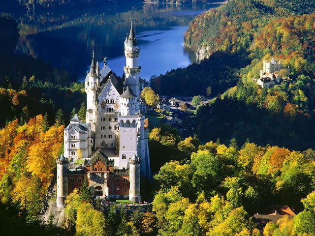 Σαν παραμύθι...Κάστρο Neuschwanstein - Βαυαρία. Σαν παραμύθι...Κάστρο Neuschwanstein - Βαυαρία.