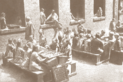 Jugando al ajedrez en la escuela municipal, Ströbeck 1921