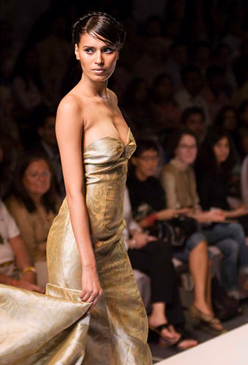 Soumik Kar Oozes Couture Soumik Kar Oozes Couture