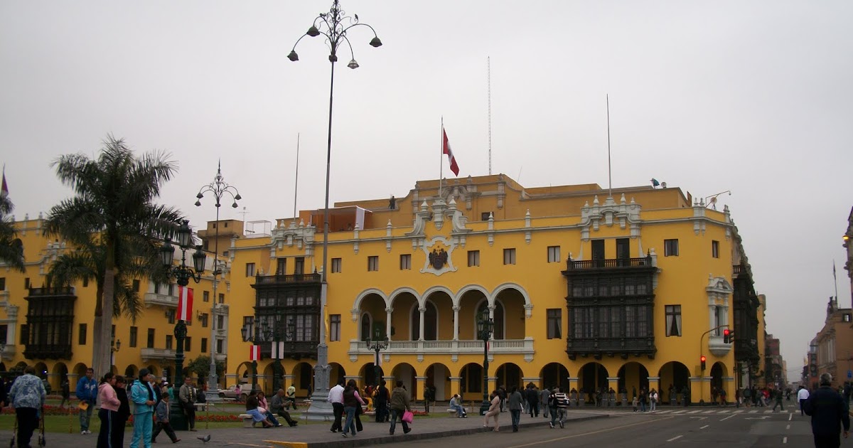 LUGARES TURÍSTICOS EN LIMA, PERÚ PALACIO MUNICIPAL DE LIMA