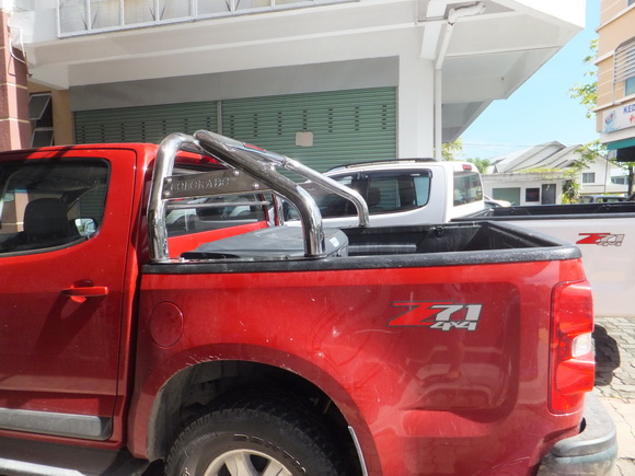 JRJ 4x4 ACCESSORIES SDN.BHD.: COLORADO ROLL BAR