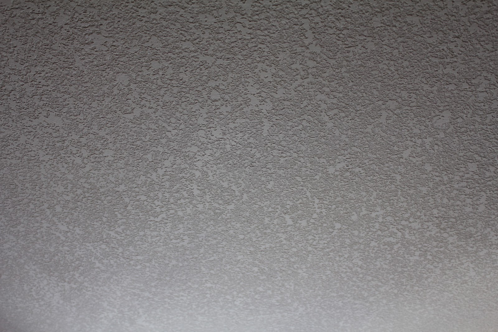 Popcorn texture removal, Knockdown application, step 6 Priming with