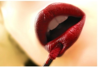 Bibir Merah