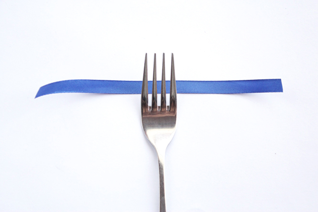 Guest Post: DIY Pearl and Bow Earrings #jewelry #how #crafts #fork #bow #curlymade