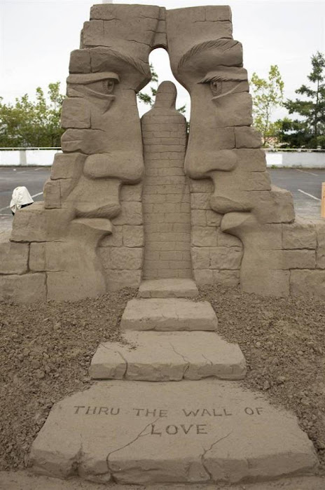 Sand Sculpture Art Work - Sculptures working on his creation...