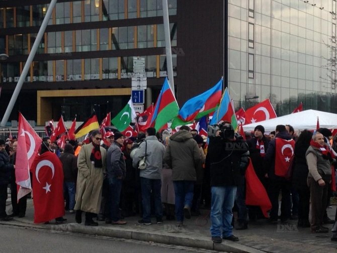 Turquía moviliza jóvenes a Estrasburgo para manifestarse contra el Genocidio