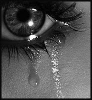 Pessoas choram não porque são fracas.
