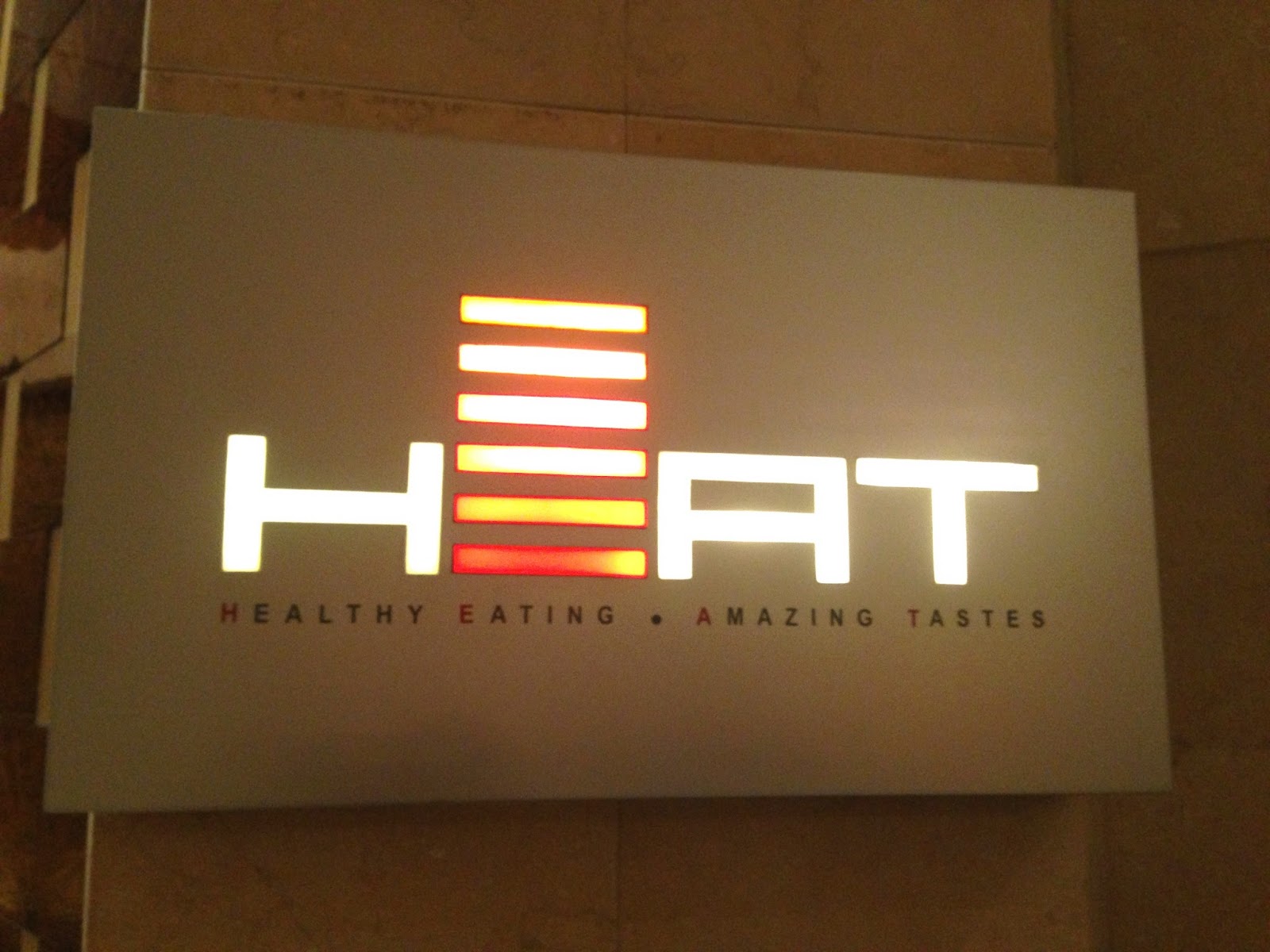 tetadventurer Dinner buffet HEAT EDSA Shangrila