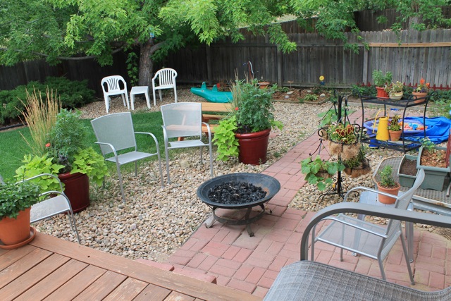 Ever Never Again: Garden Decorating