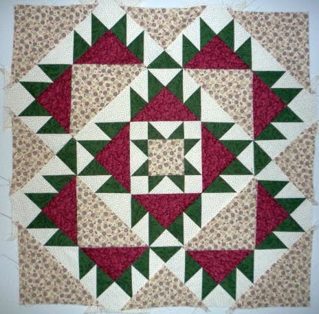 AUNT LUCY'S MEDALLION QUILT PATTERN BY LORI SMITH at Hancocks