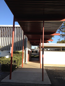 Neutra's Mariners Medical Arts Building