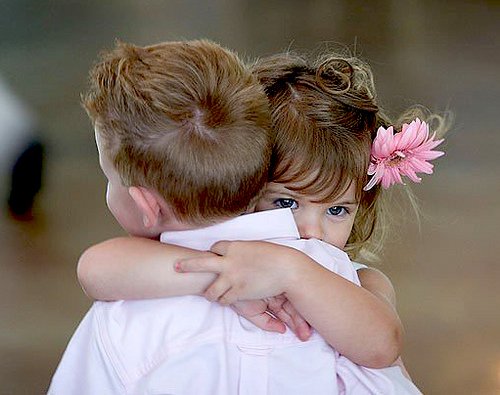 KISSING ME BABY HUGGING kissing me baby hugging: