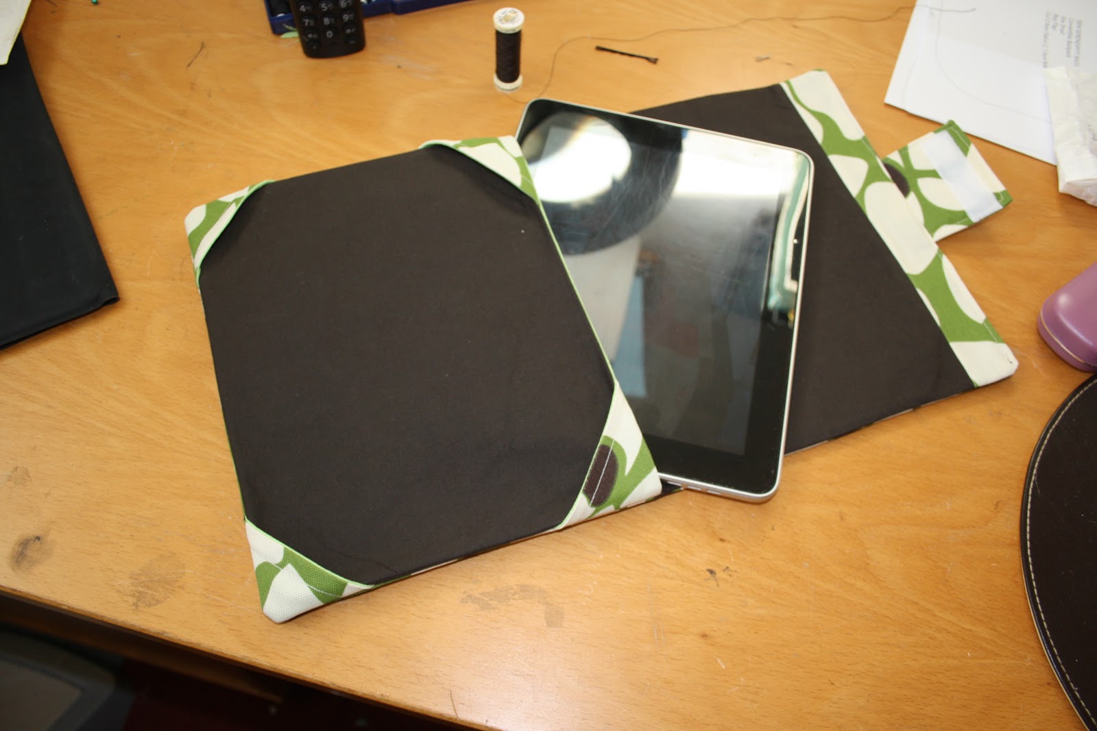 CraftLee CraftLee Fab Fabric iPad Cover