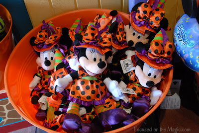 Disney Parks Halloween Merchandise Focused on the Magic