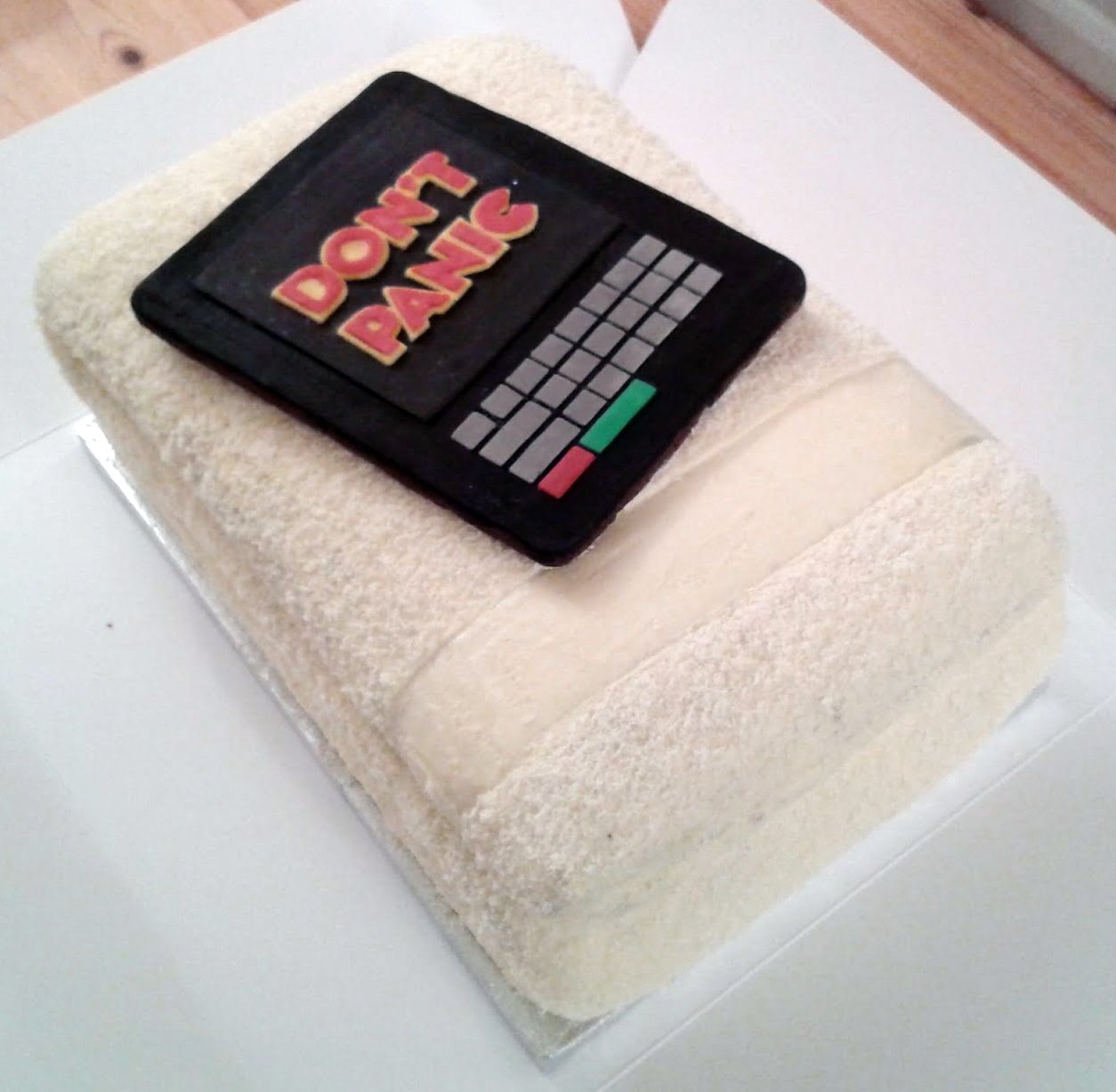 I Dream in Icing Hitchhiker's Guide Cake