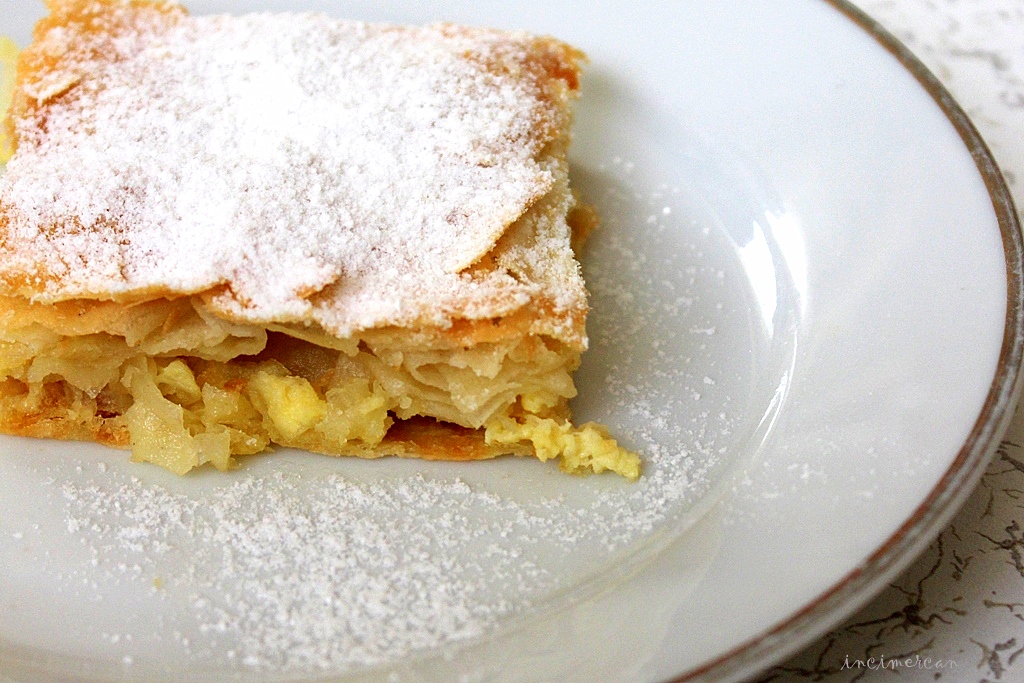 İnci Mercan Pudra Şekerli Börek