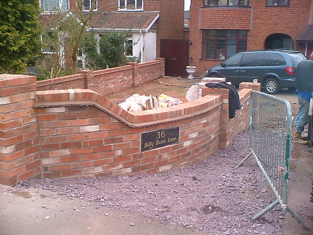 Brick Laminate Picture: Brick Garden Wall Designs