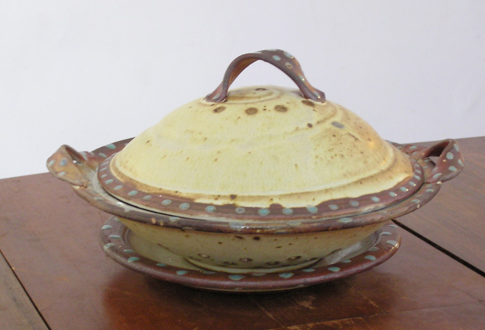 Fine Mess Pottery Stoneware Vegetable Steamer!