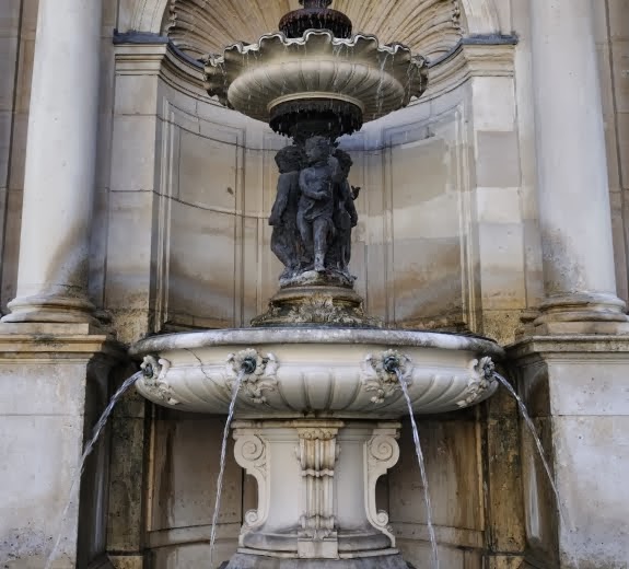 Fontaine 1 / Fountain