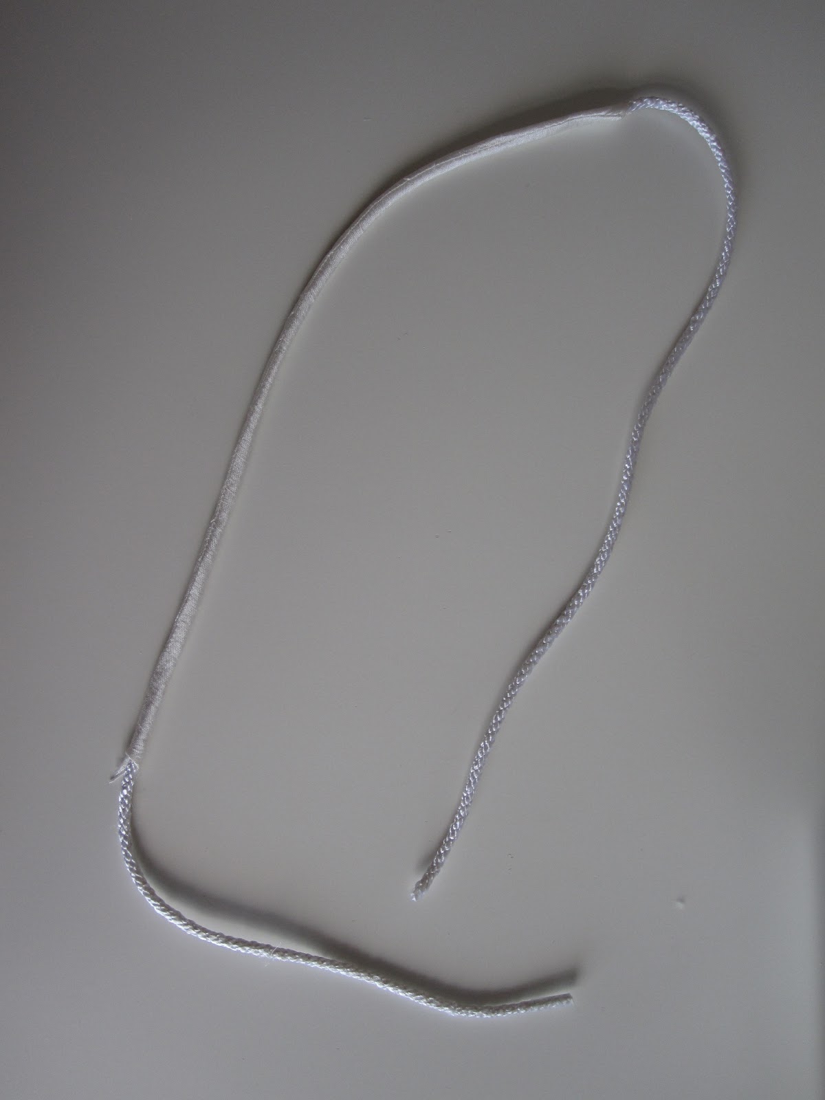 Queen of Darts How to make covered cord/loops for a laceup back