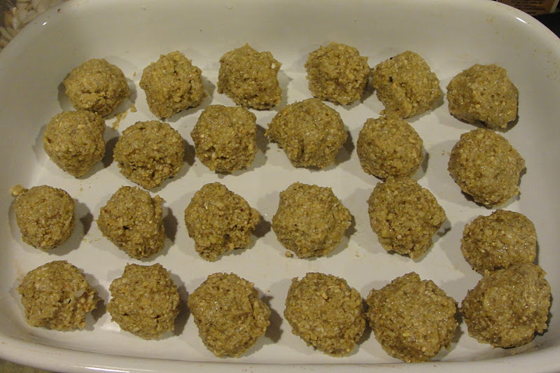 Paleo on Main Banana Nut Balls