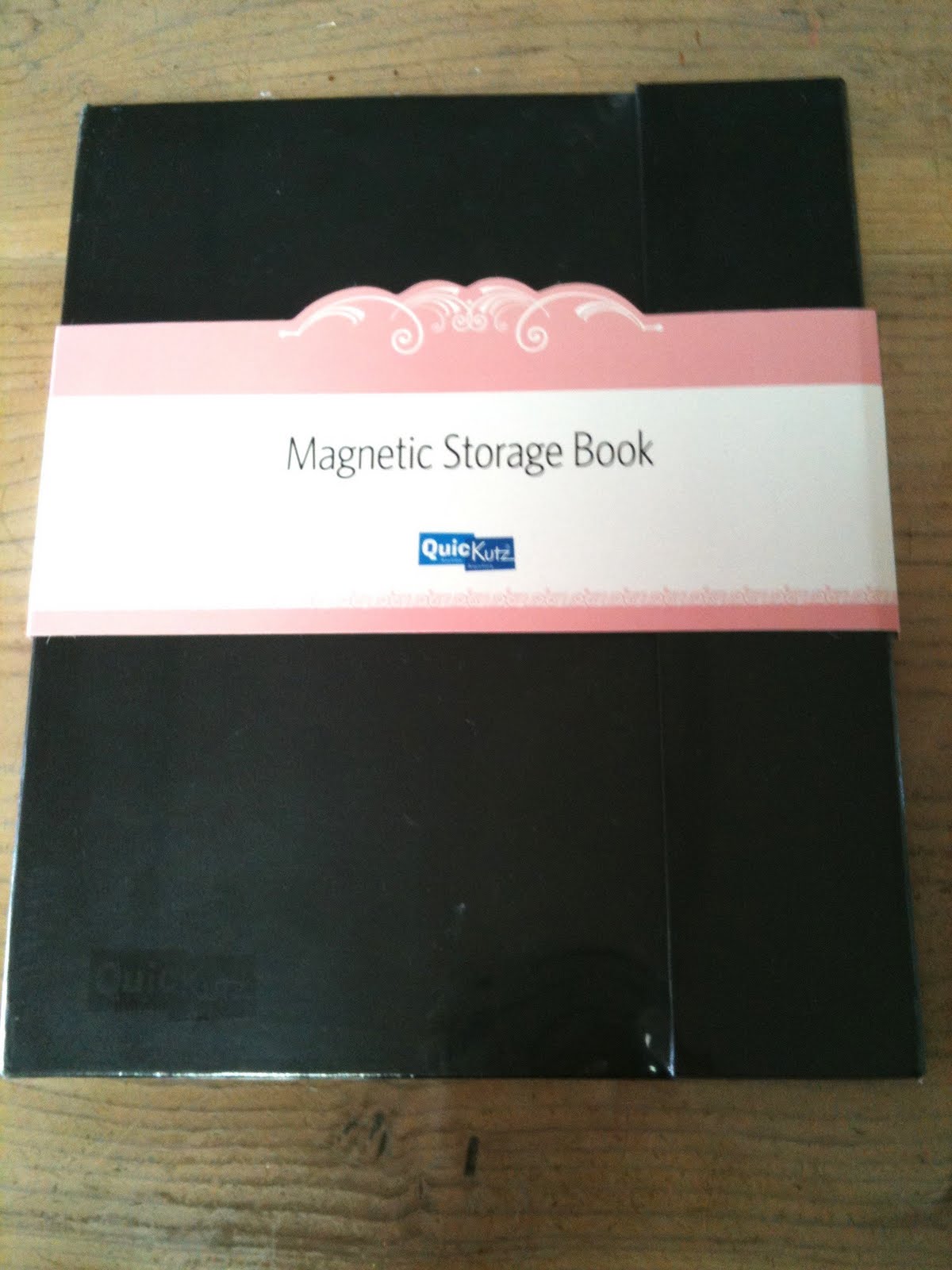 Island Scrapbooking Quickutz Storage Book