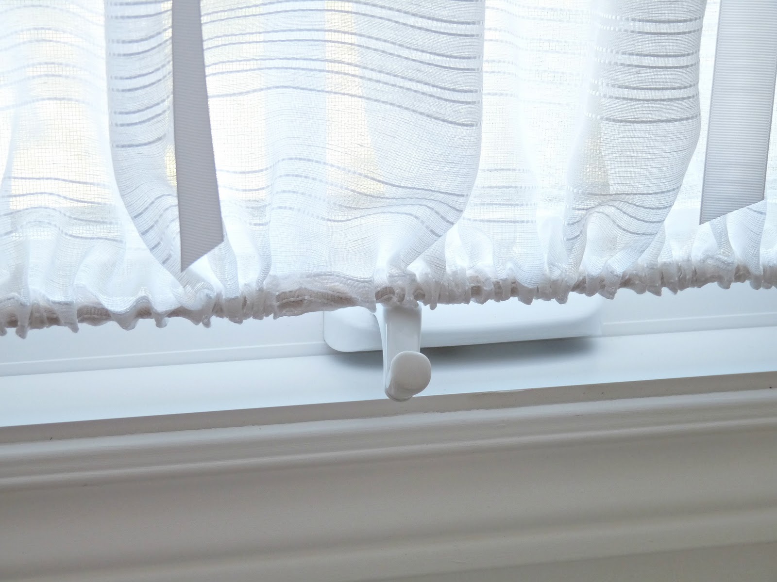 DIY Curtain for Awkward Window DIY Curtain for Awkward Window