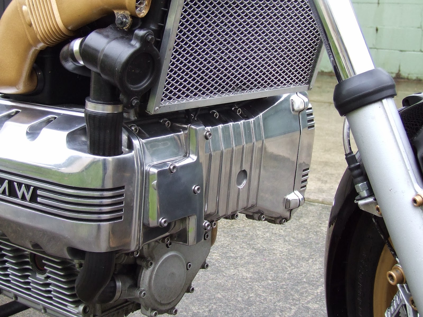 '89 K100LT >>> K100 CUSTOM CONVERSION - Page 4 DSCF2741