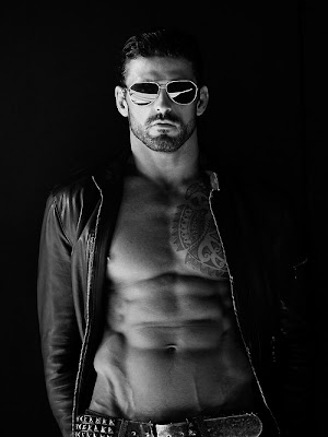 Stuart Reardon by Paul Reitz