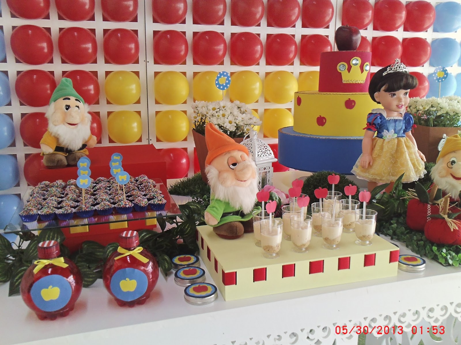 decoracao branca de neve festa infantil: festa infantil – Claudia Hayasida – Londrina – PR: BRANCA DE NEVE 2 decoracao branca de neve festa infantil: festa infantil – Claudia Hayasida – Londrina – PR: BRANCA DE NEVE 2