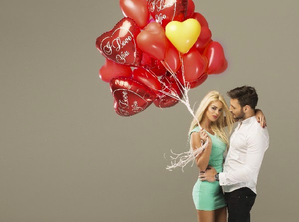 pareja-amor-globos