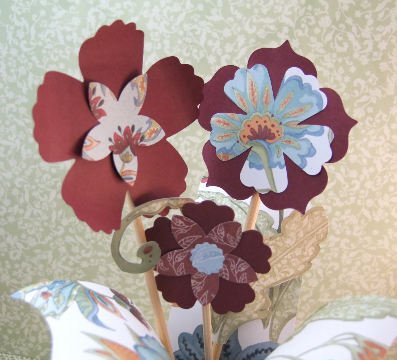 Kitty Stamp Petite Pocket Vase Tutorial