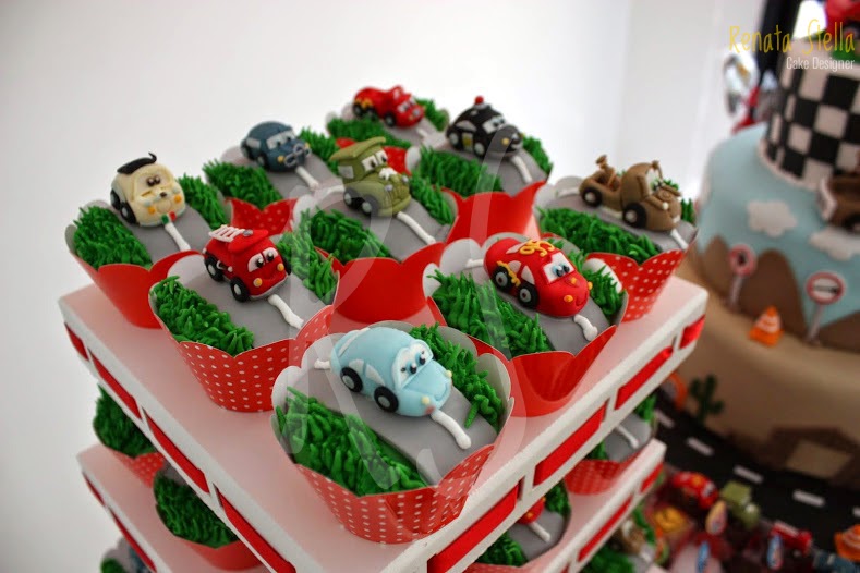 Bolo Carros Mcqueen! ##confeitariadesucesso #cakedesign