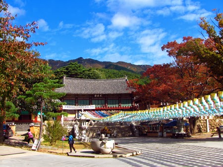 Donghwasa temple, the front temple　