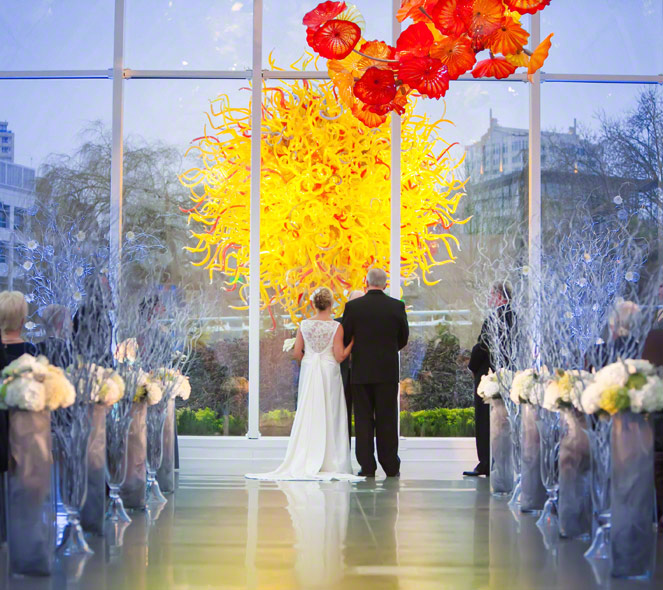 Clane Gessel Photography Our Top Seattle Wedding Venues Chihuly