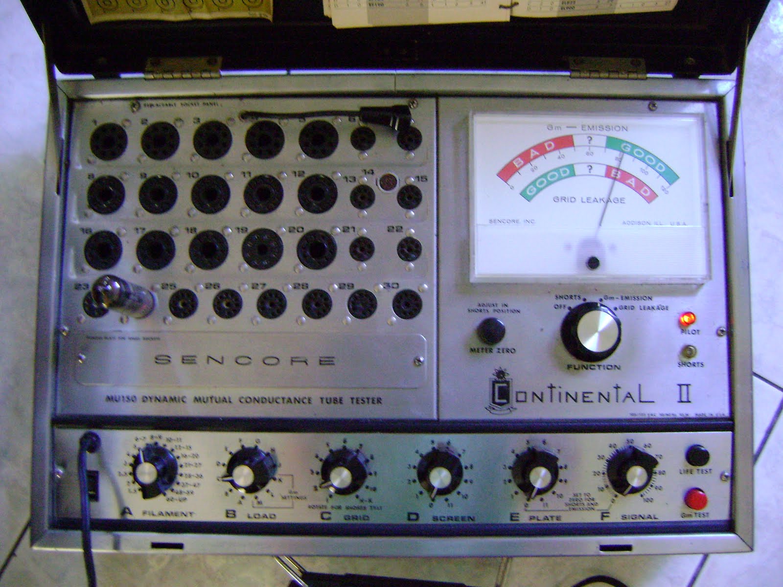 Sencore MU150 tube tester ( Used )Sold