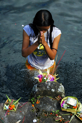 Agama Hindu Sembahyang Paling Dasar Agama Hindu Sembahyang Paling Dasar