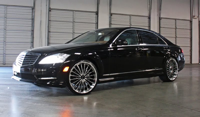Giovanna Wheels Shows off a Mercedes S550 ~ Doing Donuts ... wiring diagram mercedes benz e cl 