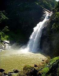 Dunhinda waterfall