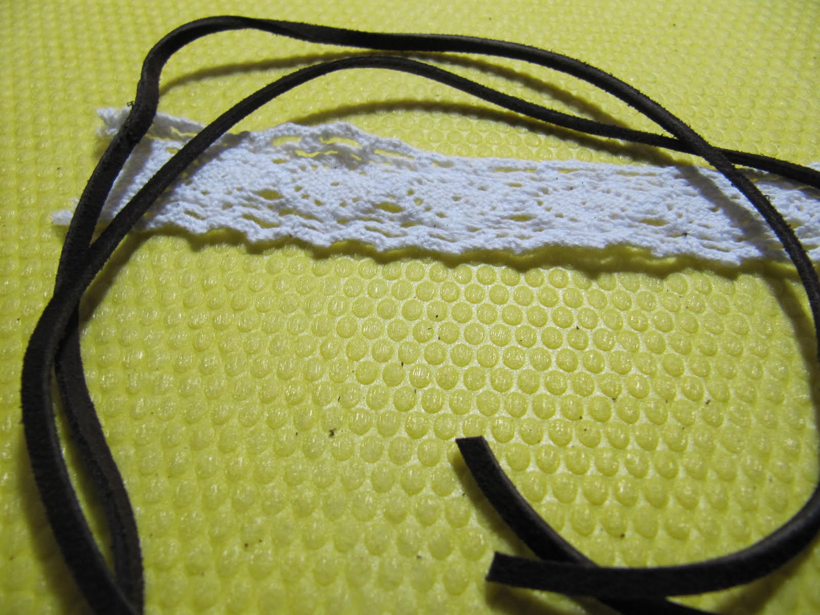 ldc designs DIY Leather&Lace Bracelet